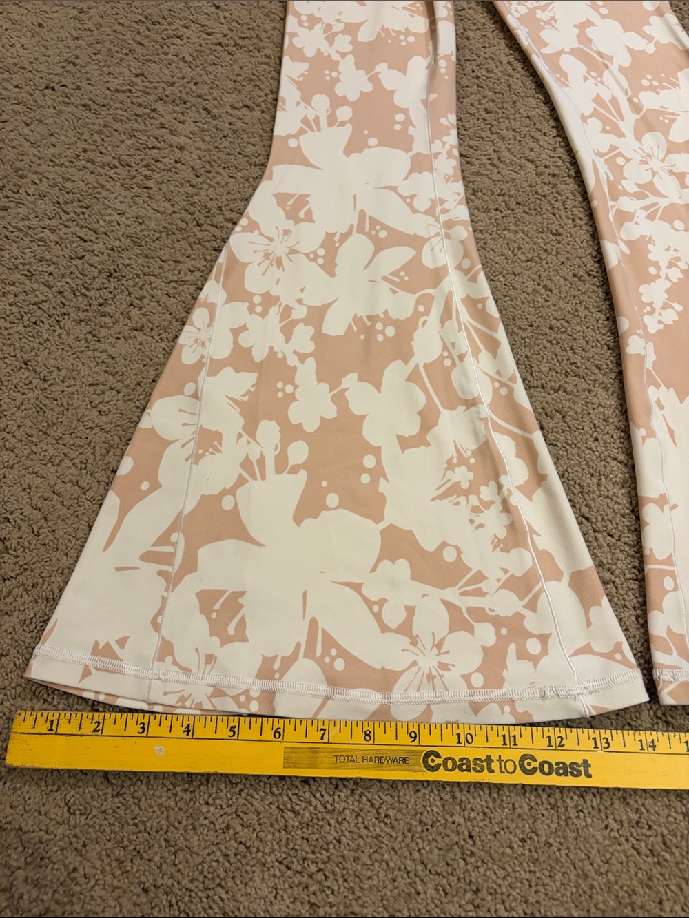 Aerie Offline Real Me Floral High Waisted Crossover Super Flare Leggings size M - Picture 2 of 10